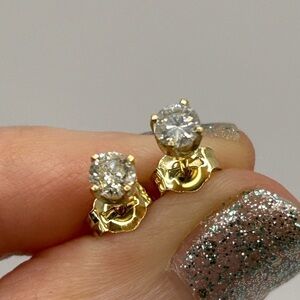 14k Diamond Screw Back Stud Earrings